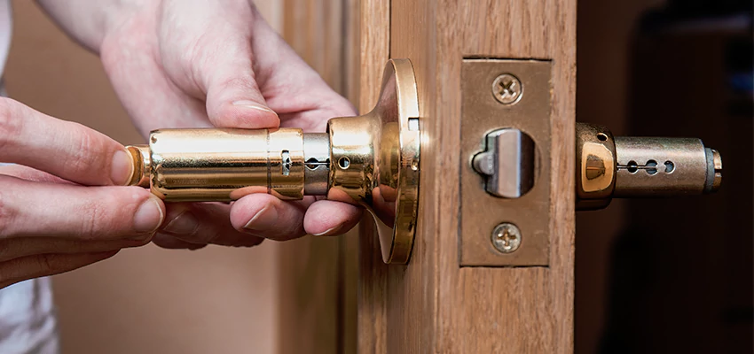 AAA Locksmiths For Lost Car Keys in Lakeland Village, California